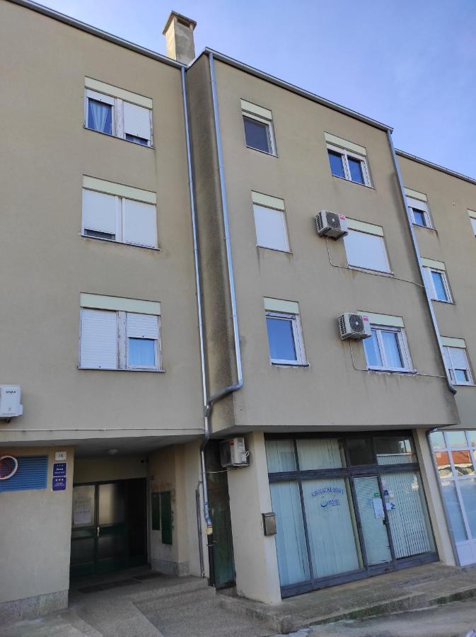 Apartment Dorrea プーラ エクステリア 写真